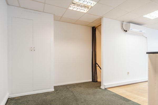 20251124, Hoogstraat 144-146, Vlaardingen, Van Der Laan Makelaardij (13 of 35).jpg